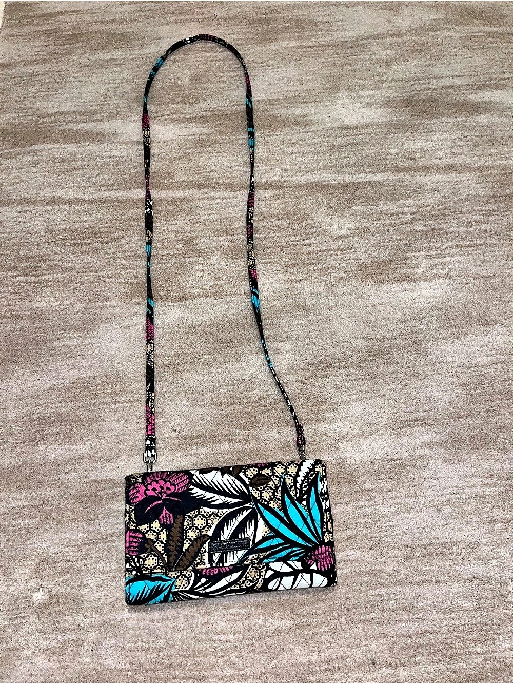 Vera Bradley Turnlock Wallet Crossbody Floral Bag Black & Blue